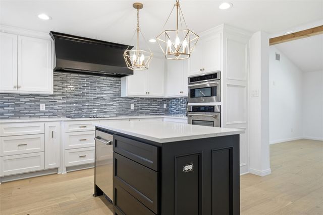 301 Tinsley W, Robinson, TX 76706