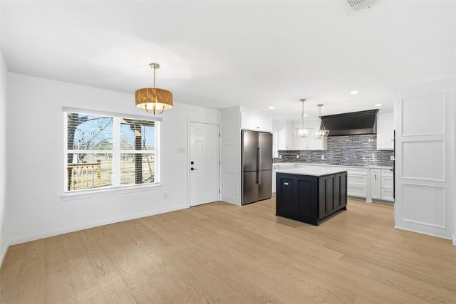 301 Tinsley W, Robinson, TX 76706