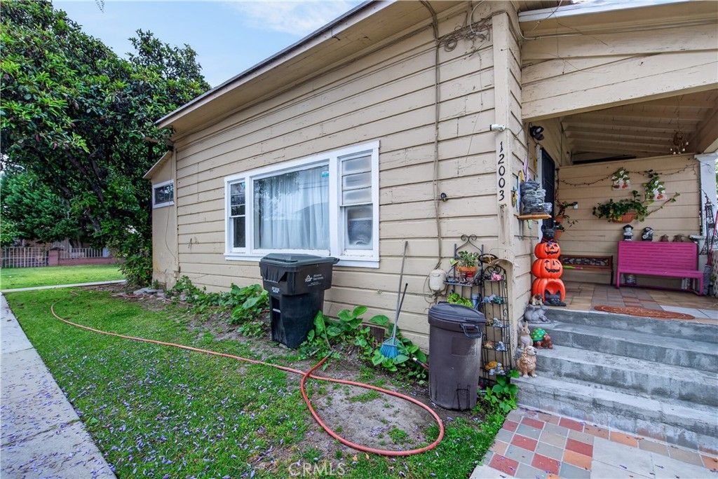 Image 4 of property listing at 12003 Walnut Street, Norwalk, CA 90650