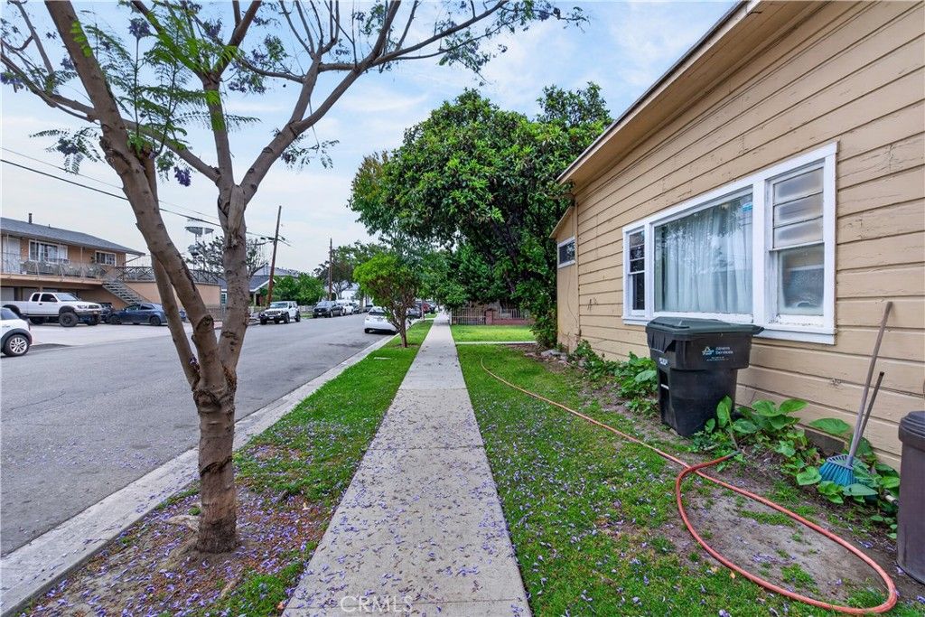 Image 7 of property listing at 12003 Walnut Street, Norwalk, CA 90650