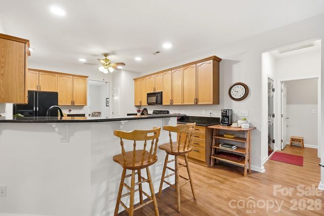 2100 Pineapple Court, Matthews, NC 28105