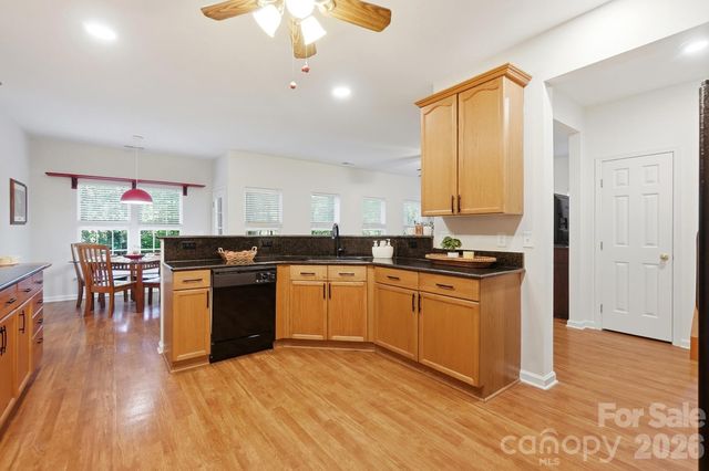 2100 Pineapple Court, Matthews, NC 28105