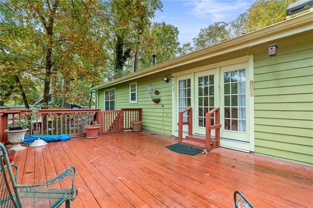 545 Longleaf Drive, Roswell, GA 30075