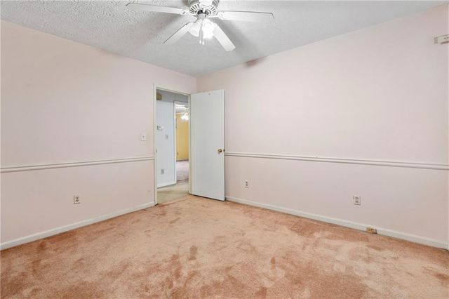 545 Longleaf Drive, Roswell, GA 30075