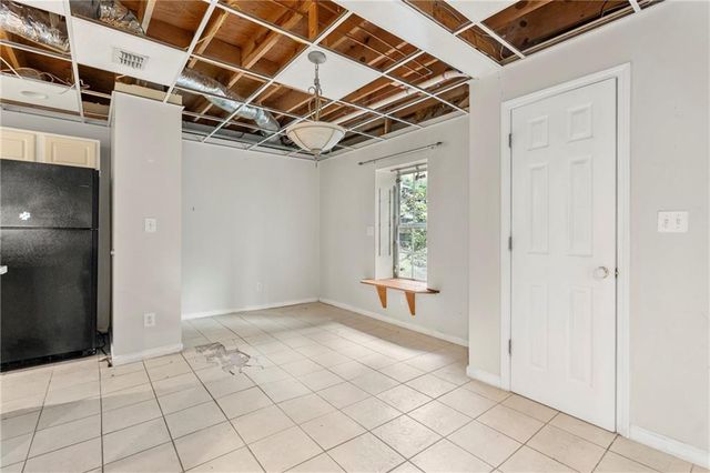 545 Longleaf Drive, Roswell, GA 30075