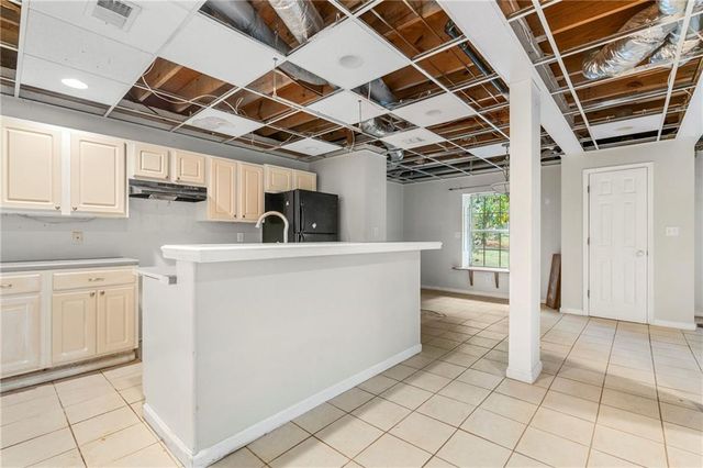 545 Longleaf Drive, Roswell, GA 30075