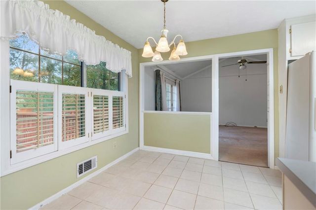 545 Longleaf Drive, Roswell, GA 30075