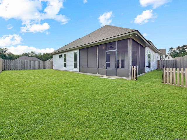 1108 Irish Ivy, Denham Springs, LA 70726