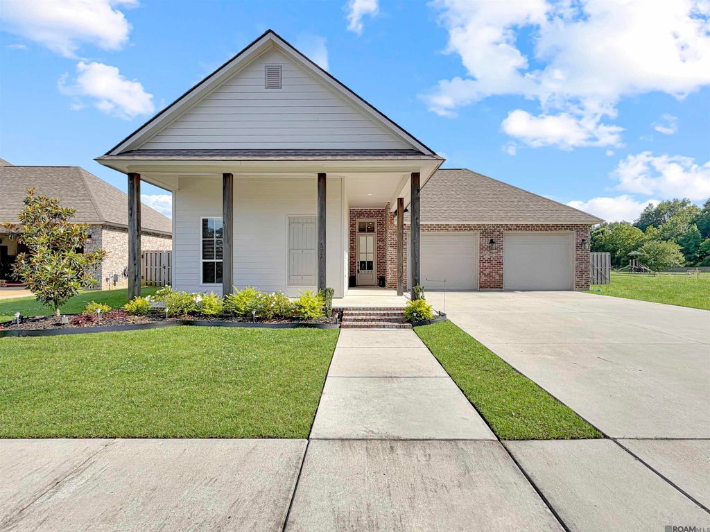 1108 Irish Ivy, Denham Springs, LA 70726