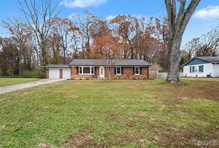 43 Harmon Drive, Lebanon, IL 62254