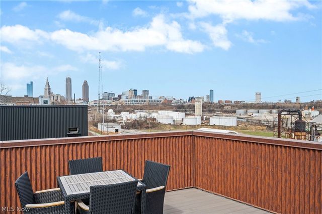 402 Jefferson Avenue, Cleveland, OH 44113