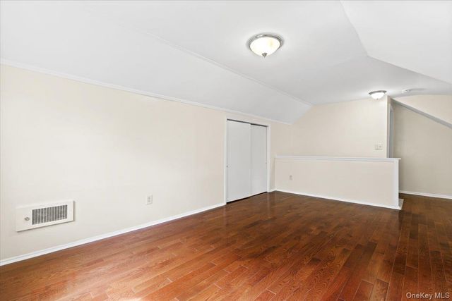 3 Merritt Avenue 2, Eastchester, NY 10709