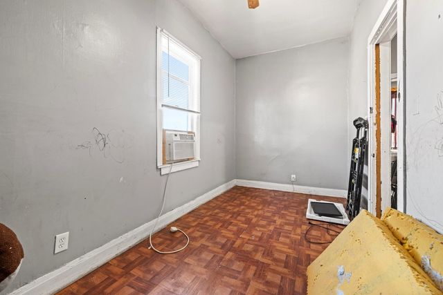 4827 S Throop Street, Chicago, IL 60609