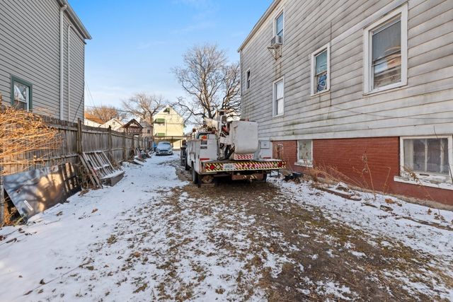 4827 S Throop Street, Chicago, IL 60609