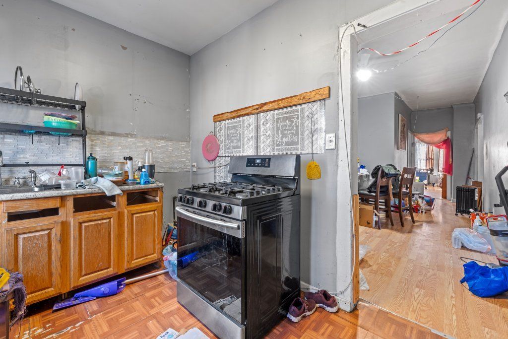 Image 14 of property listing at 4827 S Throop Street, Chicago, IL 60609