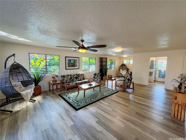 95-588 Nawenewene Circle, Mililani, HI 96789