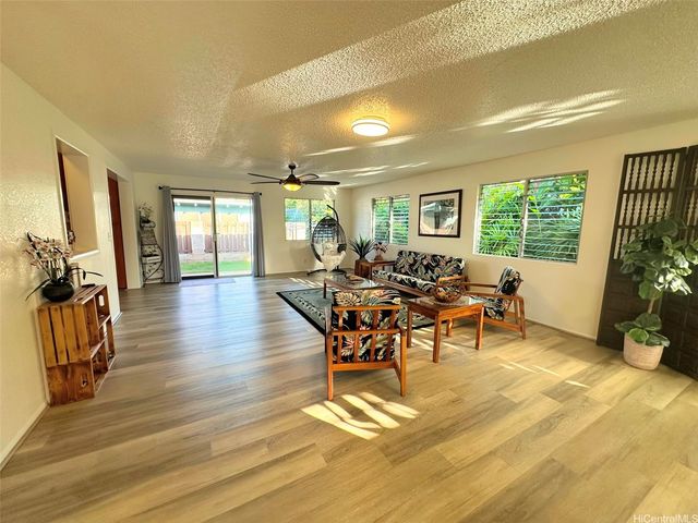 95-588 Nawenewene Circle, Mililani, HI 96789