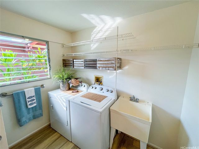 95-588 Nawenewene Circle, Mililani, HI 96789