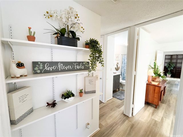 95-588 Nawenewene Circle, Mililani, HI 96789