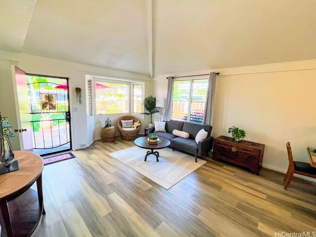 95-588 Nawenewene Circle, Mililani, HI 96789