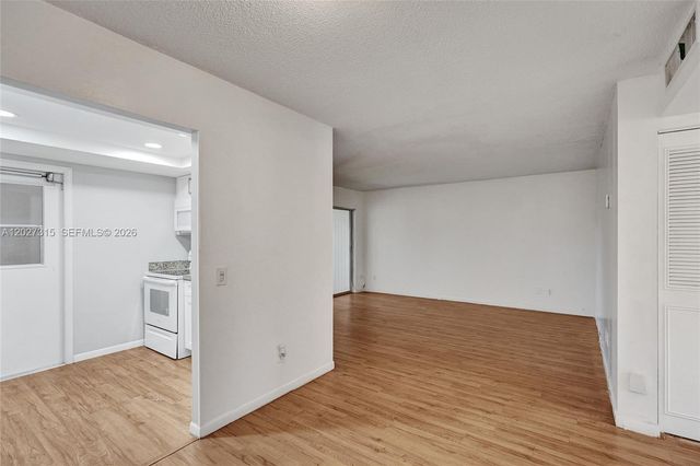2441 SW 82nd Avenue 205, Davie, FL 33324
