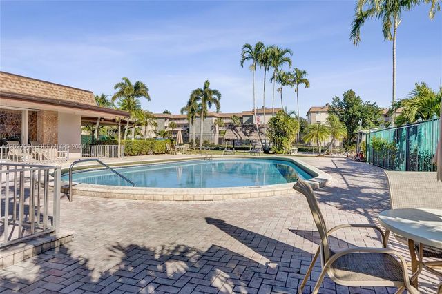 2441 SW 82nd Avenue 205, Davie, FL 33324