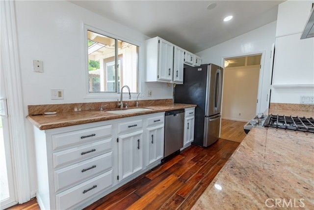 2027 W Arbor Way, Orange, CA 92868