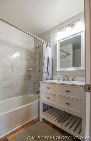 19202 S 46th East Avenue, Bixby, OK 74008
