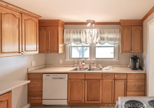 19202 S 46th East Avenue, Bixby, OK 74008