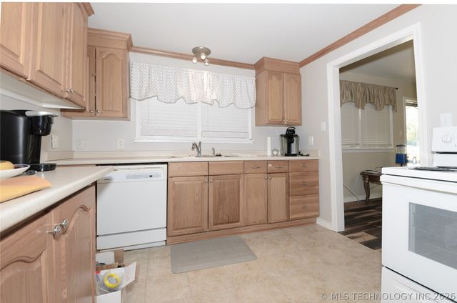 19202 S 46th East Avenue, Bixby, OK 74008