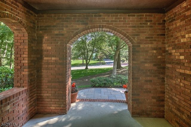 57 Linden Dr, Bernards Twp., NJ 07920