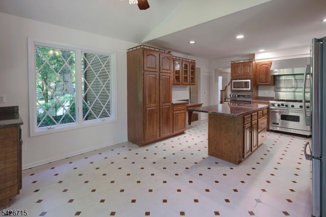 57 Linden Dr, Bernards Twp., NJ 07920