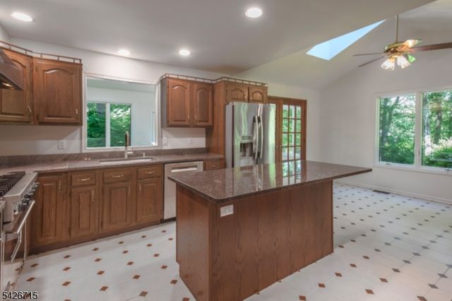 57 Linden Dr, Bernards Twp., NJ 07920