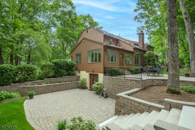 57 Linden Dr, Bernards Twp., NJ 07920