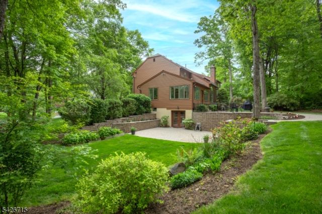 57 Linden Dr, Bernards Twp., NJ 07920