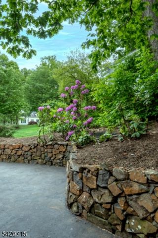 57 Linden Dr, Bernards Twp., NJ 07920