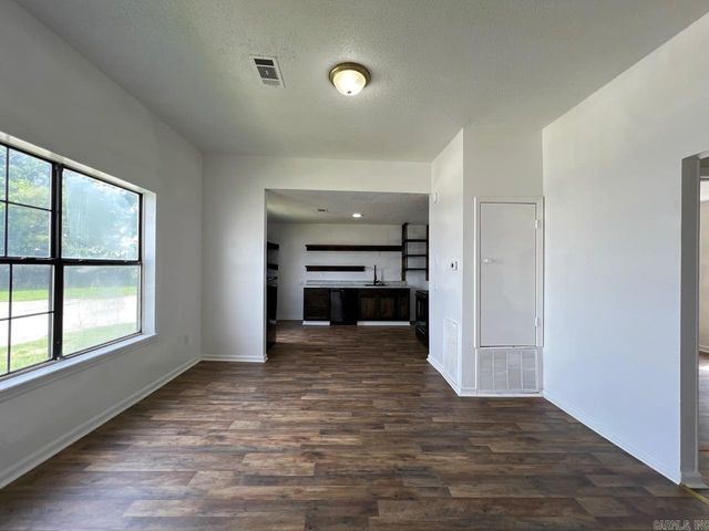 411 Krewson Street, Jonesboro, AR 72401