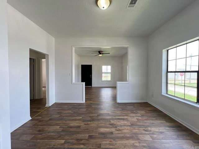 411 Krewson Street, Jonesboro, AR 72401