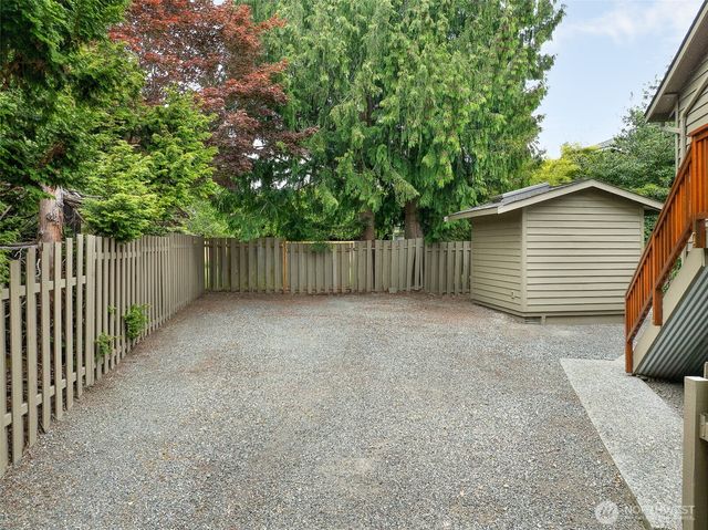 10611 237th Place SW, Edmonds, WA 98020