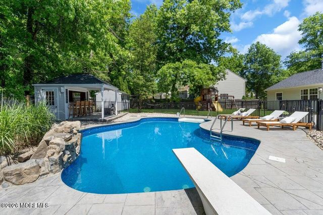 390 Grande River Boulevard, Toms River, NJ 08755