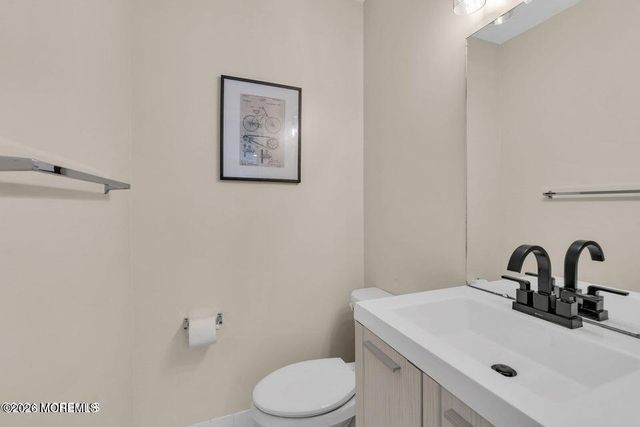 390 Grande River Boulevard, Toms River, NJ 08755