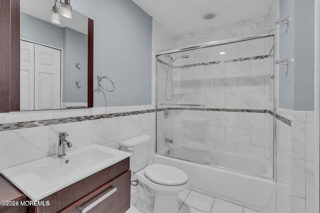 390 Grande River Boulevard, Toms River, NJ 08755
