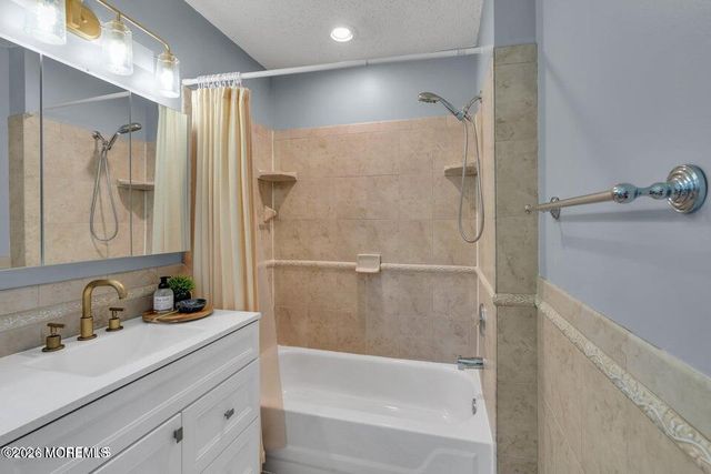 390 Grande River Boulevard, Toms River, NJ 08755