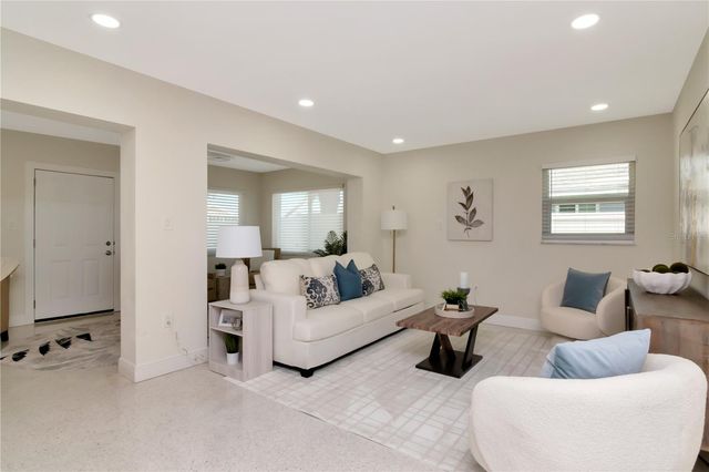 106 STEVEN STREET, Ruskin, FL 33570