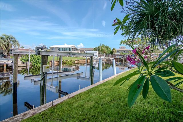 106 STEVEN STREET, Ruskin, FL 33570