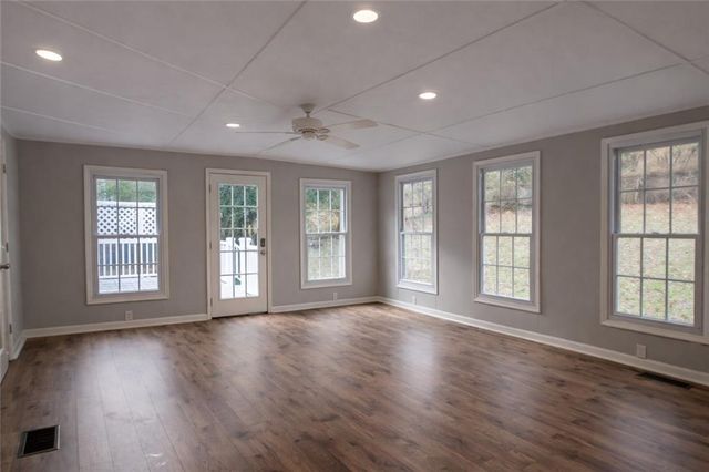 1519 Willow Bend, Woodstock, GA 30188