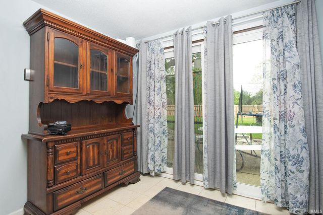 5218 Tomahawk Trail, Fort Wayne, IN 46804