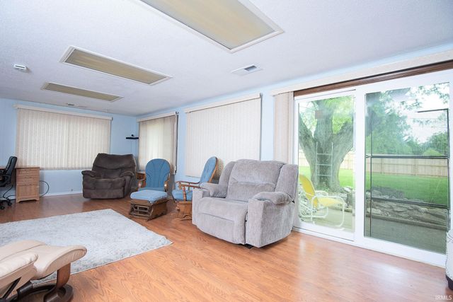 5218 Tomahawk Trail, Fort Wayne, IN 46804