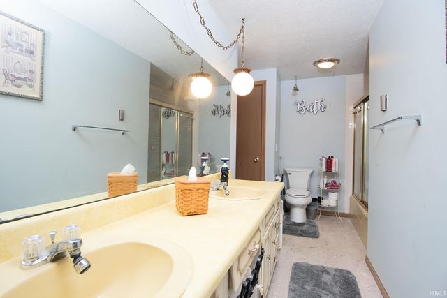 5218 Tomahawk Trail, Fort Wayne, IN 46804