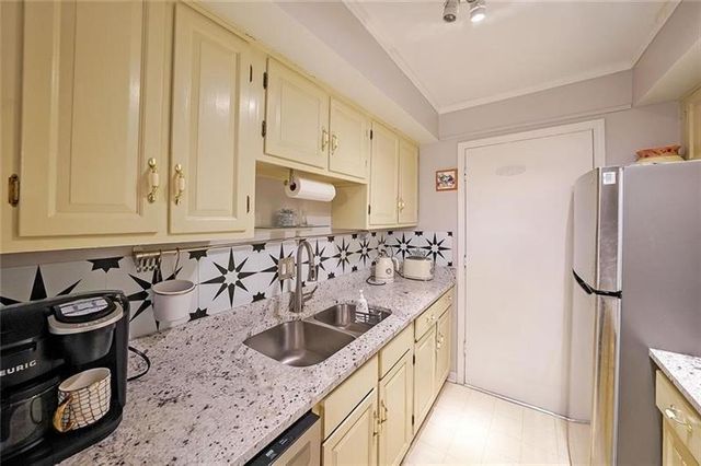 6851 Roswell Road O3, Atlanta, GA 30328